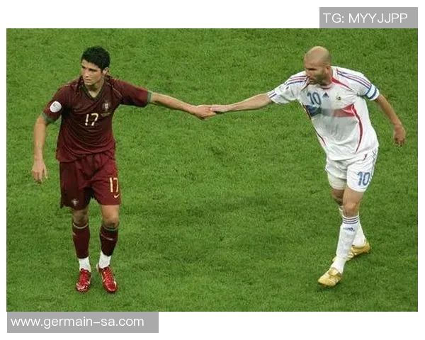 全球顶级足球明星全名汇总与成就解析 全球顶级足球明星全名汇总与成就解析