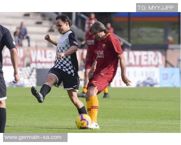 足球明星勒贝儿的传奇之路与辉煌成就揭秘 足球明星勒贝儿的传奇之路与辉煌成就揭秘