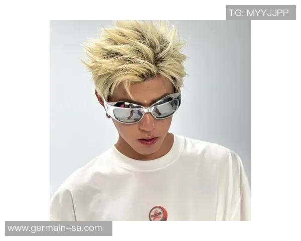 足球明星发型大揭秘男士时尚潮流的多样选择与灵感分享 足球明星发型大揭秘男士时尚潮流的多样选择与灵感分享