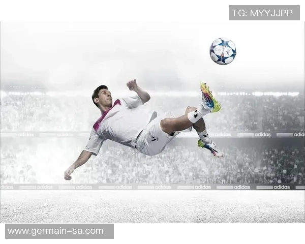 足球明星特辑高清图片欣赏展现球场风采与个人魅力的完美瞬间 足球明星特辑高清图片欣赏展现球场风采与个人魅力的完美瞬间