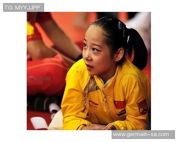 足球明星美女转场视频揭秘她们的华丽转身与精彩瞬间 足球明星美女转场视频揭秘她们的华丽转身与精彩瞬间