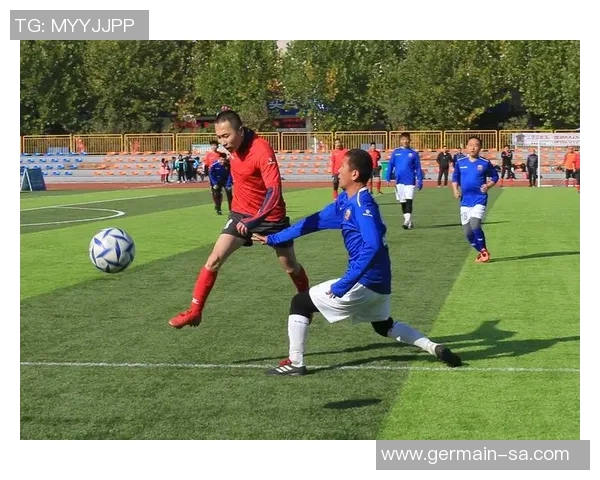 酷美体育足球明星引领潮流展现青春活力与竞技精神的完美结合 酷美体育足球明星引领潮流展现青春活力与竞技精神的完美结合